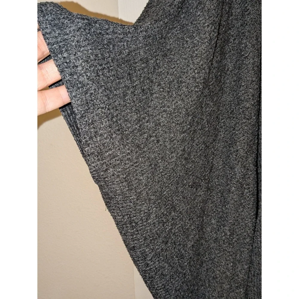 Wantable Gray Knit Poncho Open Front Cardigan Shawl‎ Medium